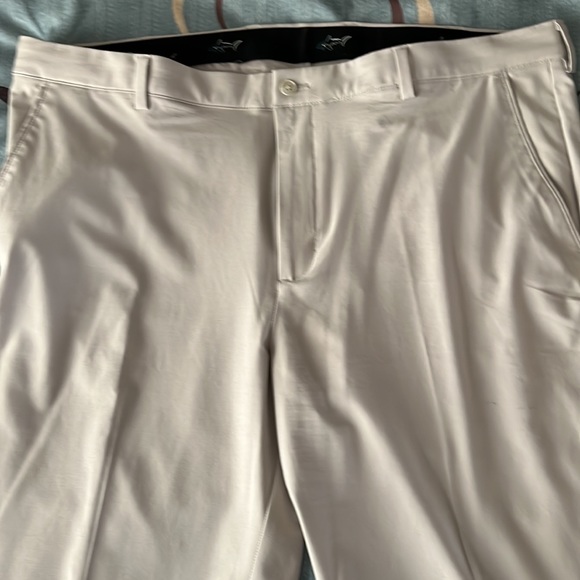 Greg Norman, tan, men’s golf pants, new without tags - Picture 2 of 3